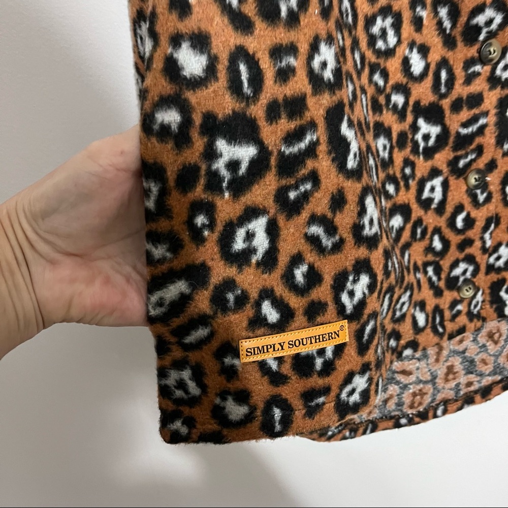 Simply Southern Leopard Cheetah Shacket - Picture 6 of 8